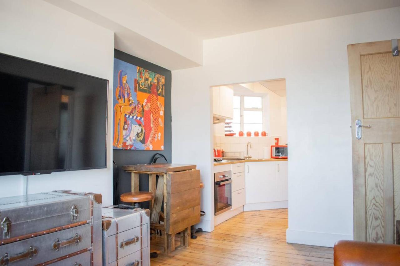 Beautifully Decorated Contemporary 2 Bedroom Flat Λονδίνο Εξωτερικό φωτογραφία